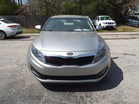 Used 2012 Kia Optima LX FWD image 9