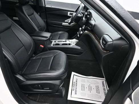 Used 2023 Ford Explorer Limited w/ Limited Technology Package image 11