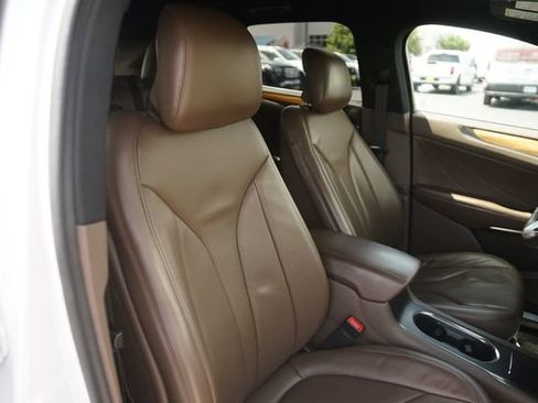 Used 2016 Lincoln MKC Reserve w/ Lincoln MKC Climate Package FWD image 20