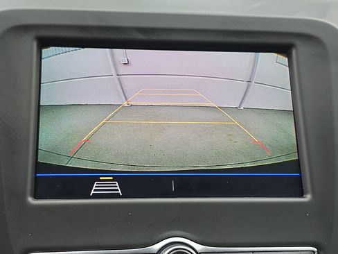 Used 2020 Chevrolet Equinox LT FWD image 21