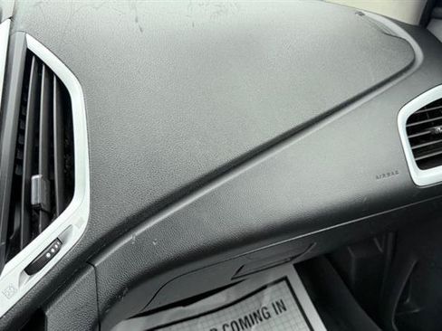 Used 2017 GMC Terrain SLE FWD image 18
