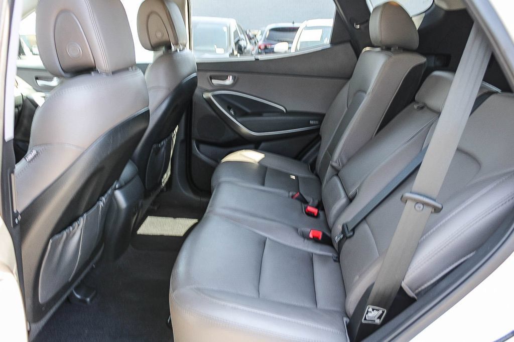 Used 2017 Hyundai Santa Fe Sport FWD image 18
