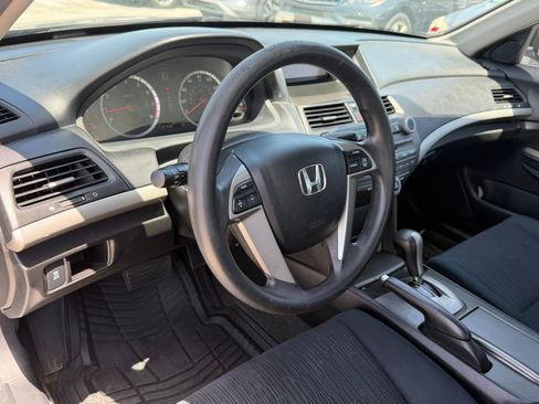 Used 2012 Honda Accord LX image 4