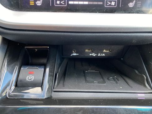 Used 2022 Subaru Outback Limited image 44