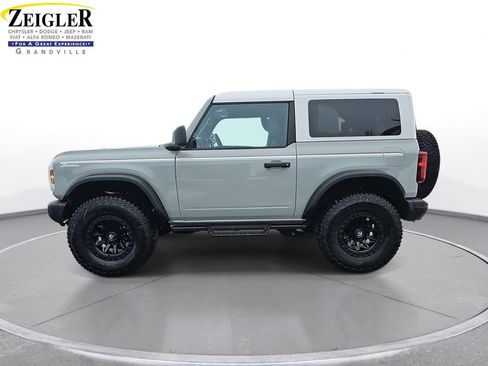 Used 2024 Ford Bronco Heritage Edition image 8
