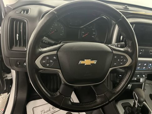 Used 2022 Chevrolet Colorado LT w/ Fleet Safety Package image 16