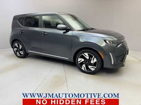 Used 2023 Kia Soul GT-Line w/ GT-Line Technology Package FWD image 7