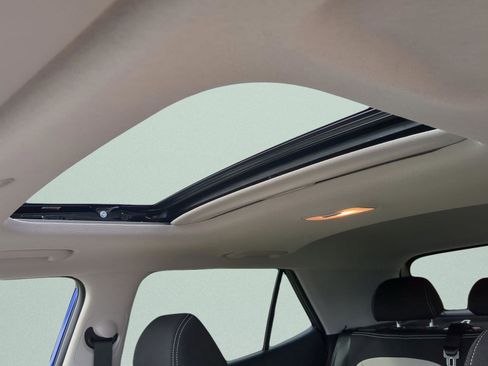 New 2026 Hyundai Venue SEL FWD image 17