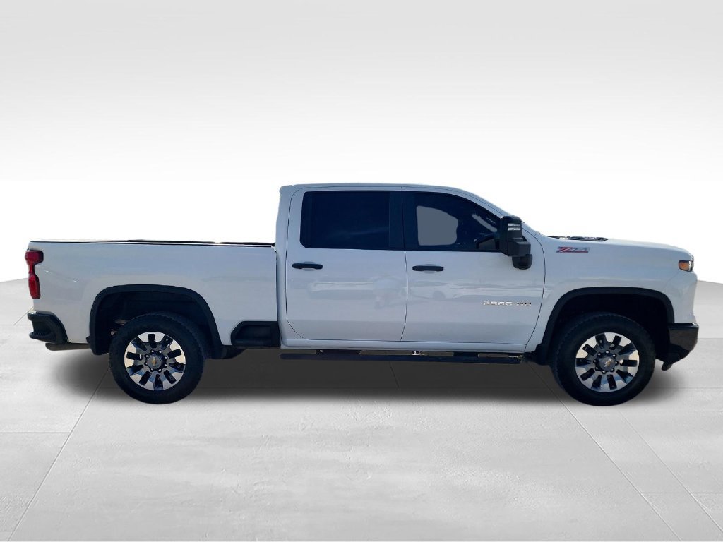 Used 2026 Chevrolet Silverado 2500 Custom w/ Custom Convenience Package AWD/4WD image 8