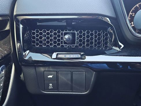 Used 2025 Honda CR-V EX-L image 24