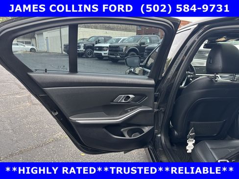 Used 2019 BMW 330i Sedan w/ Convenience Package RWD image 12