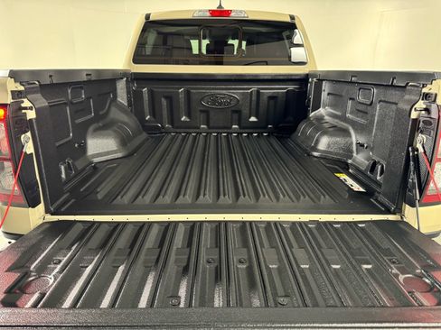 Used 2025 Ford Ranger Lariat w/ FX4 Off-Road Package AWD/4WD image 19