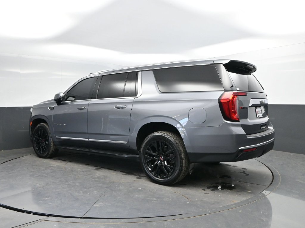 Used 2022 GMC Yukon XL SLT w/ SLT Premium Package AWD/4WD image 5
