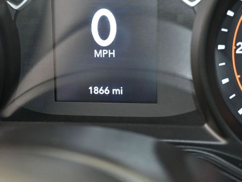 Used 2025 Jeep Gladiator Sport image 26