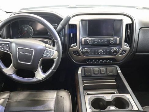 Used 2017 GMC Sierra 2500 Denali w/ Duramax Plus Package image 16