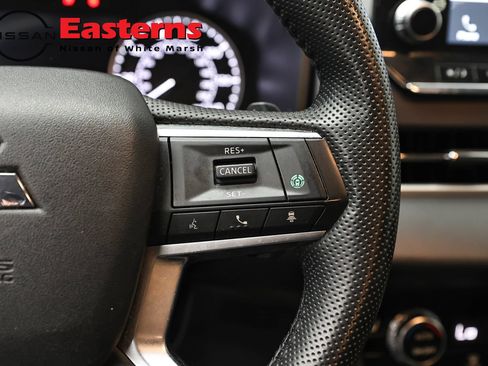 Used 2024 Mitsubishi Outlander SE AWD/4WD image 16