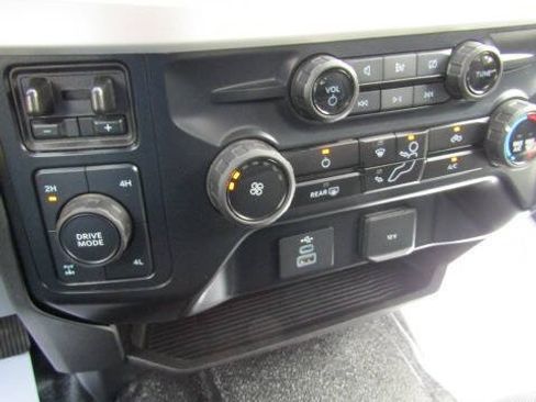 Used 2024 Ford F350 XL w/ XL Chrome Package AWD/4WD image 17
