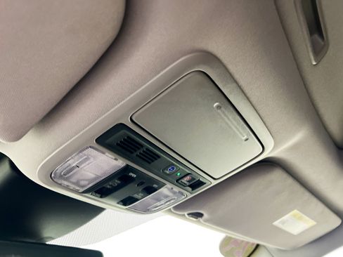 Used 2024 Honda Odyssey Touring image 20