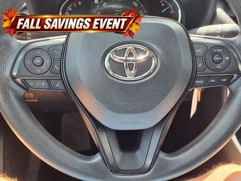 Used 2023 Toyota RAV4 LE FWD image 14