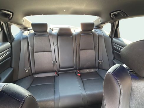 Used 2019 Honda Accord Sport image 11