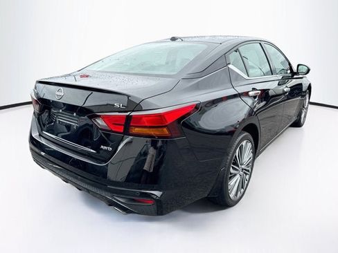 Used 2024 Nissan Altima 2.5 SL AWD/4WD image 5