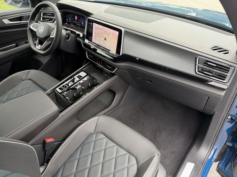 New 2026 Volkswagen Atlas Cross Sport SEL Premium R-Line AWD/4WD image 13