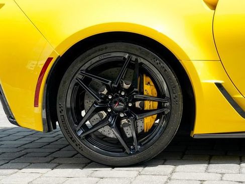 Used 2019 Chevrolet Corvette ZR1 RWD image 32