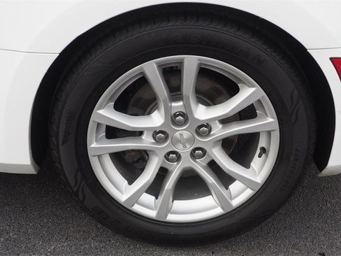 Used 2020 Chevrolet Camaro LS image 9