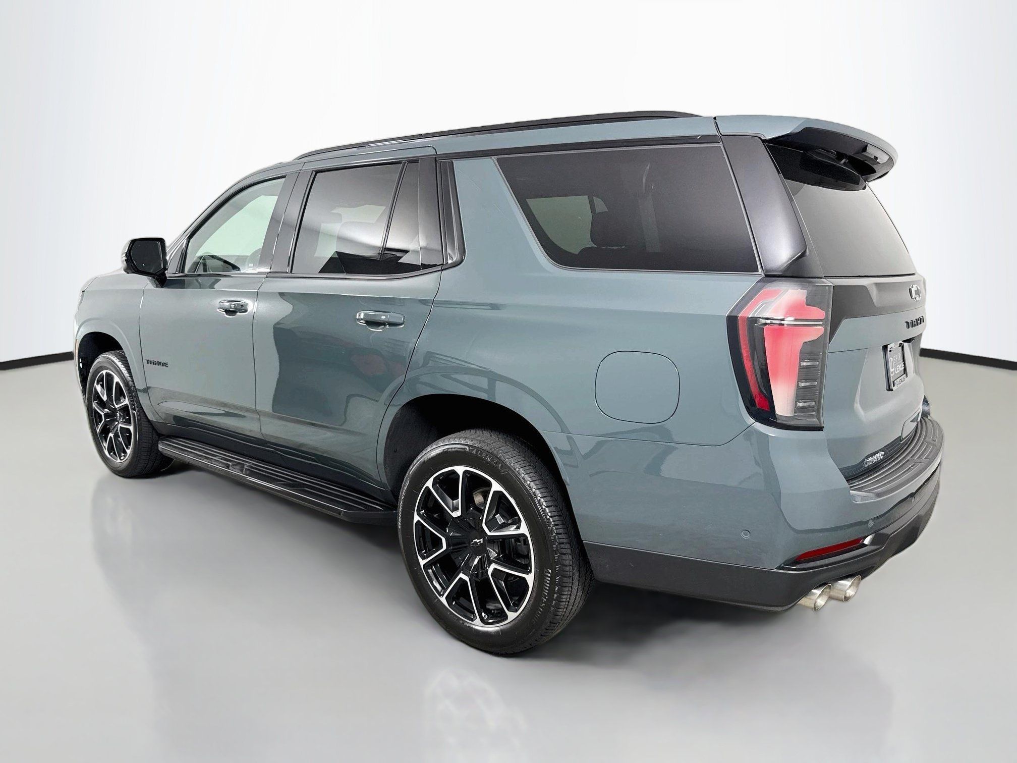 Used 2026 Chevrolet Tahoe RST w/ Comfort Package AWD/4WD image 5
