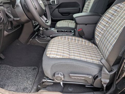 New 2026 Jeep Gladiator Mojave AWD/4WD image 14