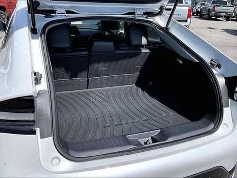 Used 2025 Toyota Prius Plug-In Hybrid image 29