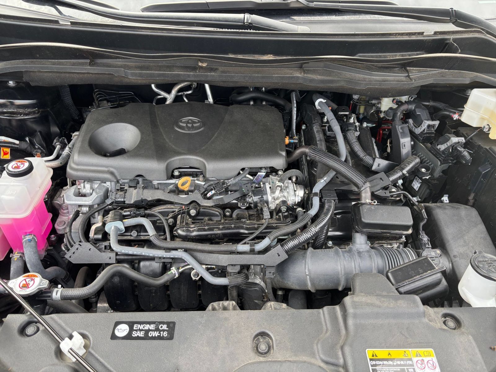 Used 2025 Toyota Sienna XLE FWD image 34