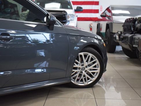 Used 2018 Audi A3 e-tron Premium Plus w/ Technology Package image 21