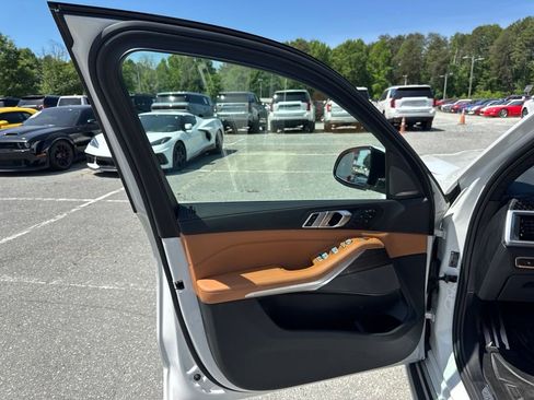 Used 2024 BMW X7 xDrive40i w/ Executive Package AWD/4WD image 20
