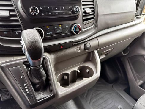 Used 2024 Ford Transit 250 Low Roof AWD w/ Exterior Upgrade Package image 24