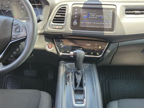 Used 2022 Honda HR-V EX image 19