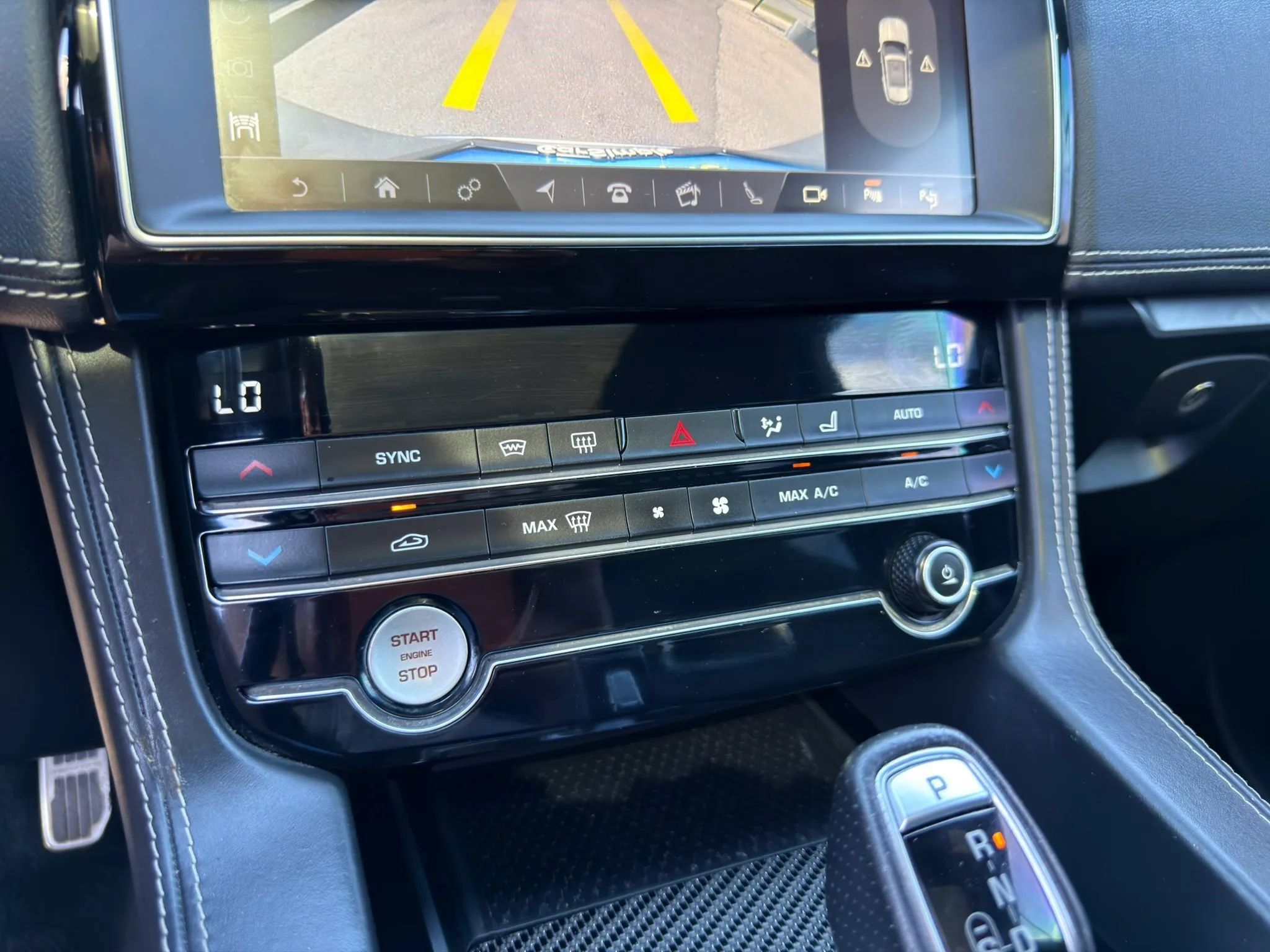 Used 2020 Jaguar F-PACE SVR AWD/4WD image 40