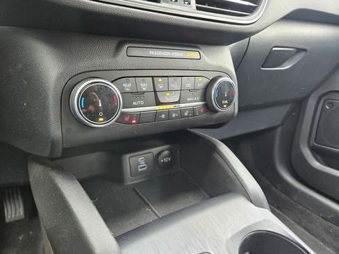 Used 2023 Ford Escape Active AWD/4WD image 9