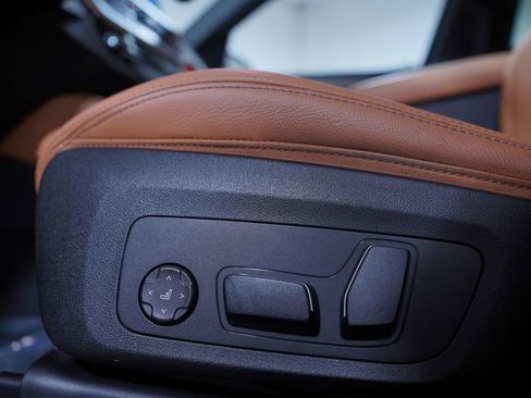 Used 2024 BMW X4 xDrive30i w/ Premium Package image 18