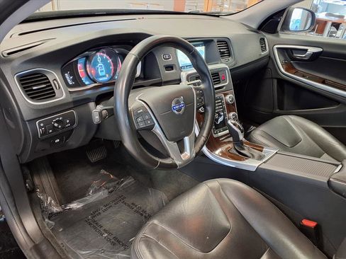 Used 2016 Volvo S60 T5 Premier w/ Climate Package image 20