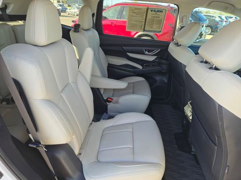 Used 2022 Subaru Ascent Limited image 28
