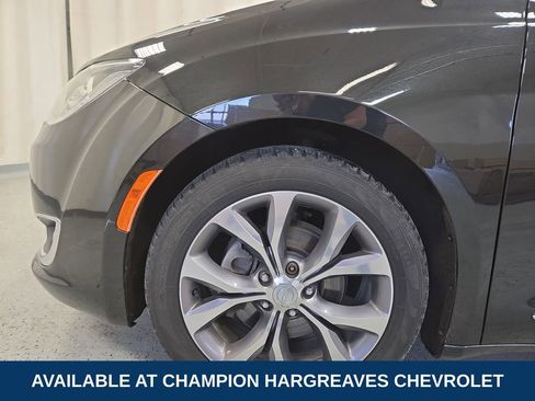Used 2020 Chrysler Pacifica Limited w/ Tire & Wheel Group image 41
