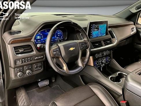 Certified 2024 Chevrolet Suburban High Country w/ Advanced Technology Package AWD/4WD image 13