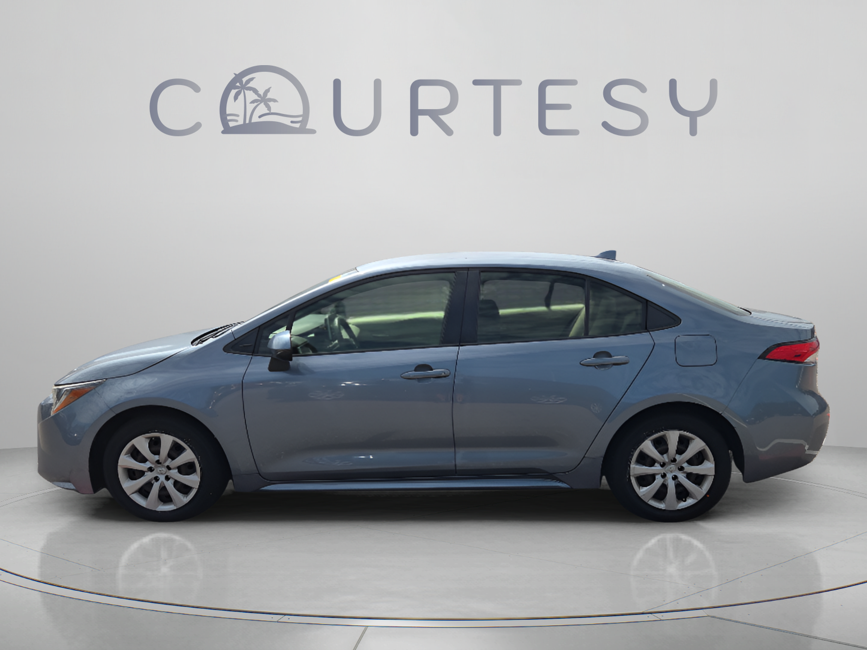Certified 2020 Toyota Corolla LE FWD image 2