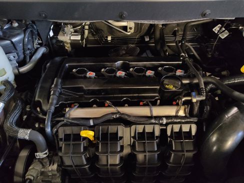 Used 2018 Dodge Journey SE w/ Connectivity Group FWD image 30