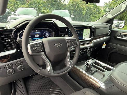 New 2026 Chevrolet Silverado 1500 RST AWD/4WD image 3