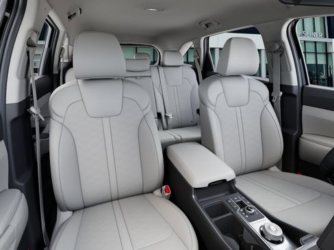 New 2026 Kia Sorento EX AWD/4WD image 16