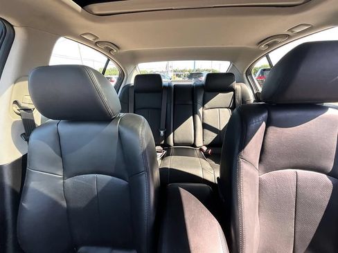 Used 2015 INFINITI Q40 AWD w/ Moonroof Package image 38