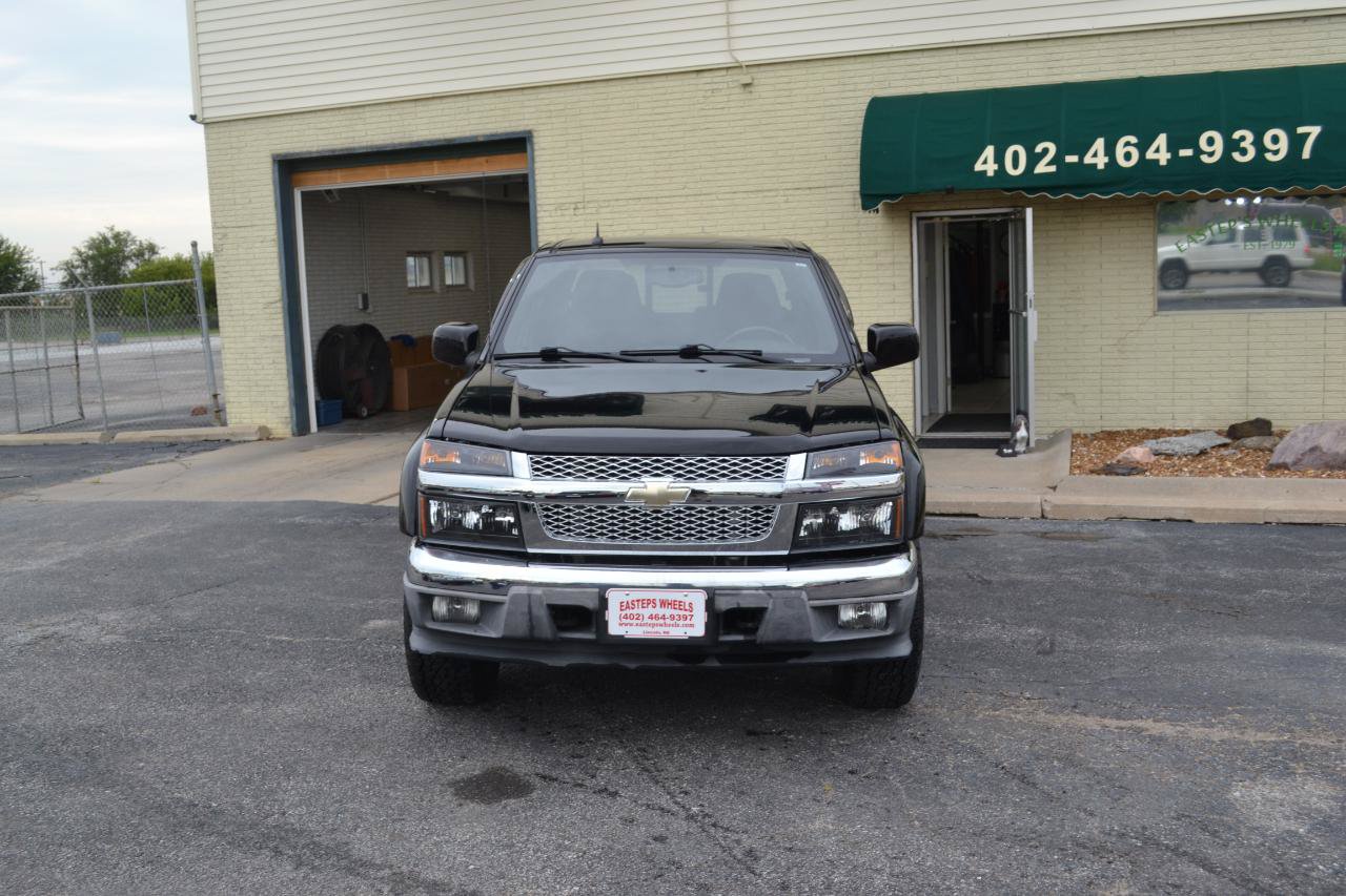 Used 2011 Chevrolet Colorado LT AWD/4WD image 2
