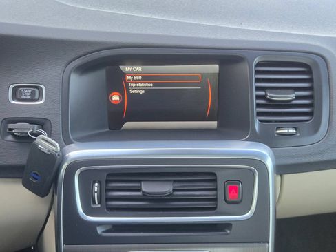 Used 2014 Volvo S60 T5 FWD image 24